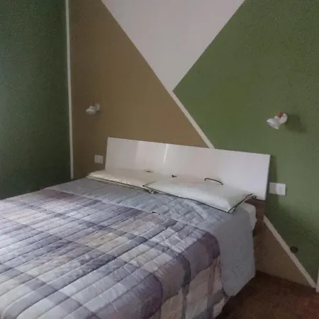 Casa Rosa アパート ヴィジェーヴァノ